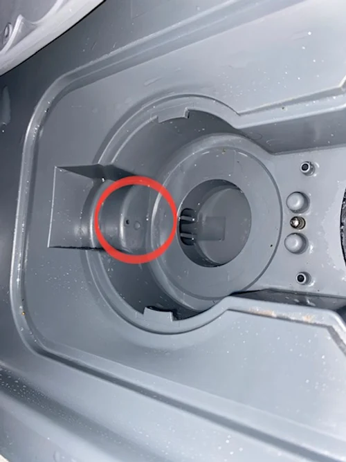 Capture  trou de mise à l’air de la pompe de vidange est bouché
